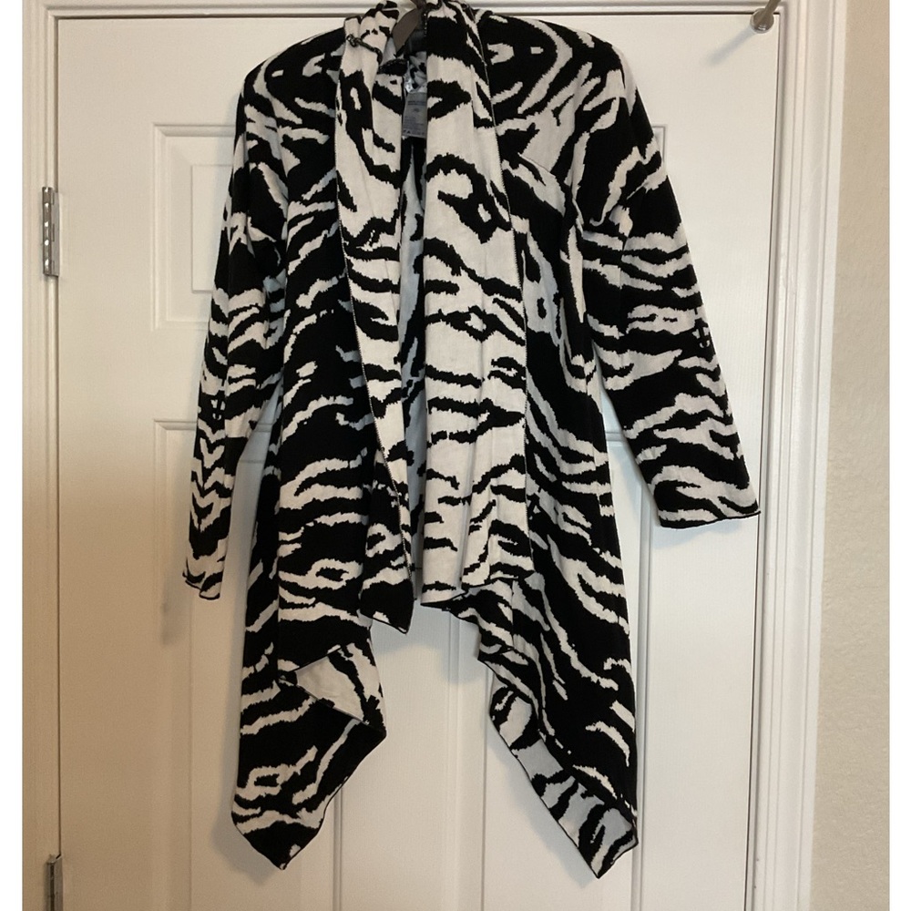 Peter Nygard black and white Seabra stripes sweater, jacket, size XL